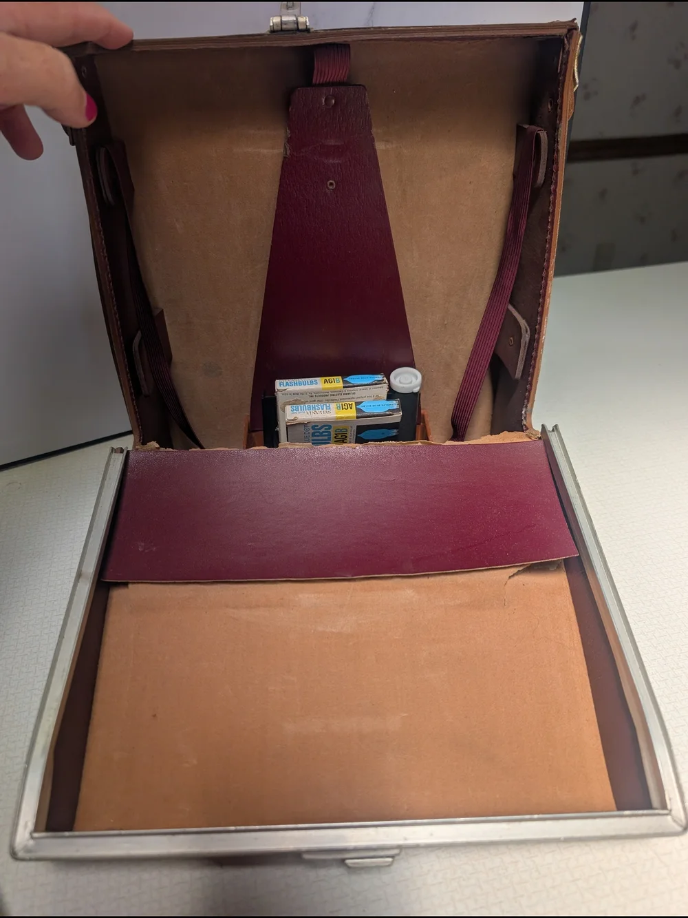 Vintage Polaroid Model J66 Land Camera With Leather Case UNTESTED AS IS